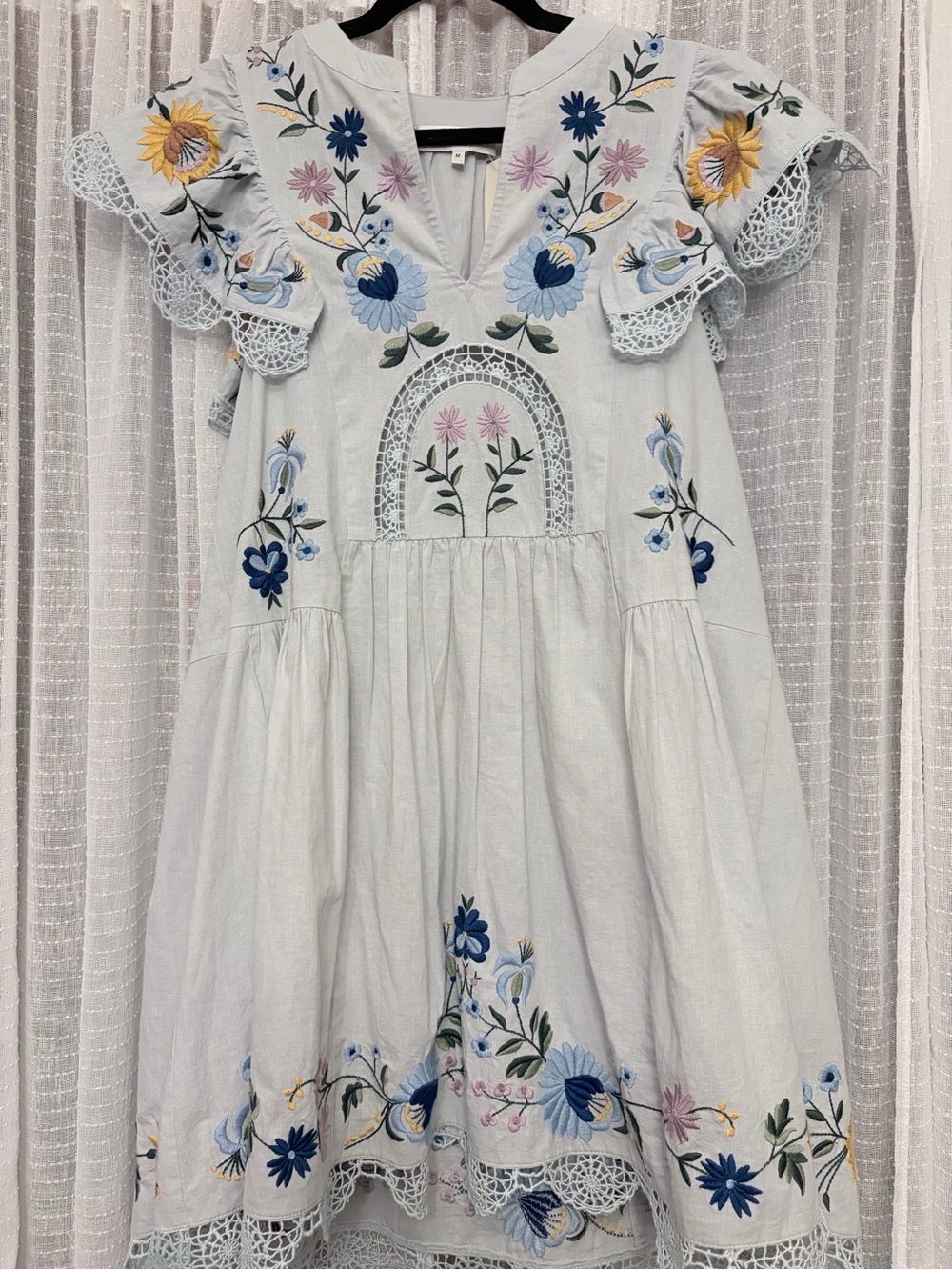 SEA Celia Embroidery Dress in Sky NWT Medium - Picture 3 of 10